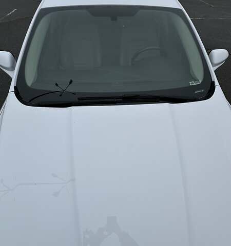 Білий Форд Фьюжен, об'ємом двигуна 2 л та пробігом 126 тис. км за 12000 $, фото 10 на Automoto.ua