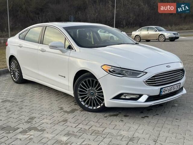 Белый Форд Фьюжн, объемом двигателя 2 л и пробегом 153 тыс. км за 13399 $, фото 30 на Automoto.ua