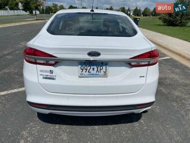 Белый Форд Фьюжн, объемом двигателя 2 л и пробегом 178 тыс. км за 15500 $, фото 3 на Automoto.ua