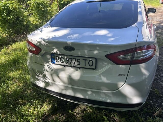 Белый Форд Фьюжн, объемом двигателя 2.5 л и пробегом 3 тыс. км за 6500 $, фото 4 на Automoto.ua