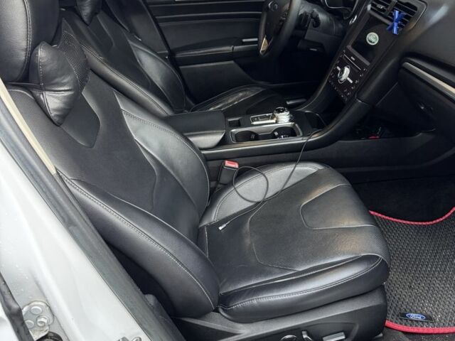 Белый Форд Фьюжн, объемом двигателя 2 л и пробегом 236 тыс. км за 13499 $, фото 10 на Automoto.ua