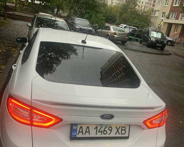 Белый Форд Фьюжн, объемом двигателя 2 л и пробегом 188 тыс. км за 13500 $, фото 1 на Automoto.ua