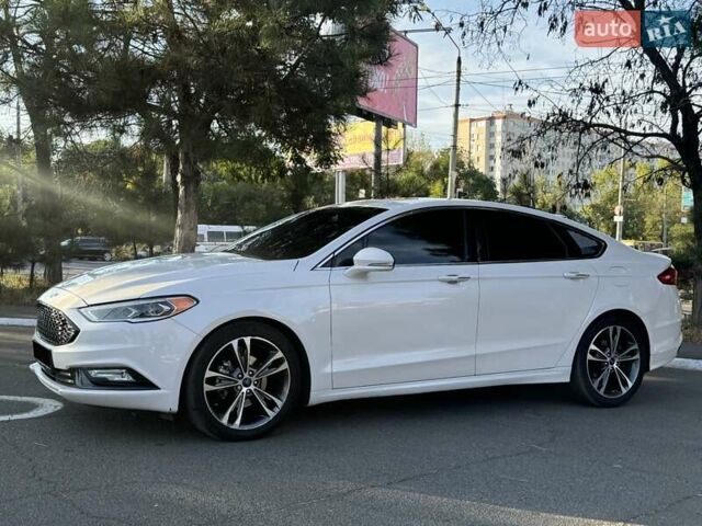 Белый Форд Фьюжн, объемом двигателя 2 л и пробегом 84 тыс. км за 10600 $, фото 4 на Automoto.ua