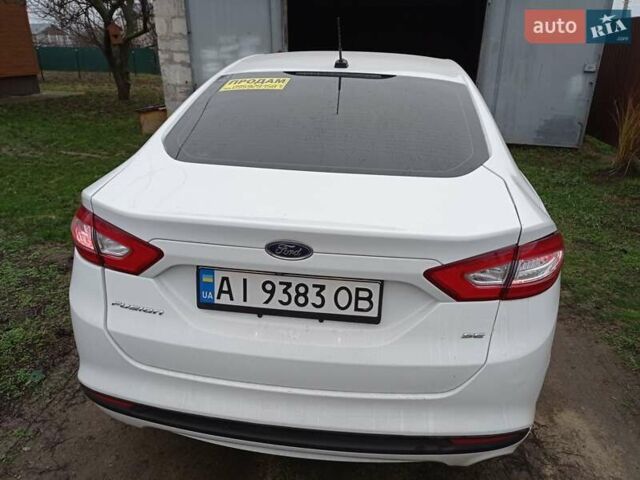 Білий Форд Фьюжен, об'ємом двигуна 2.49 л та пробігом 167 тис. км за 10900 $, фото 4 на Automoto.ua