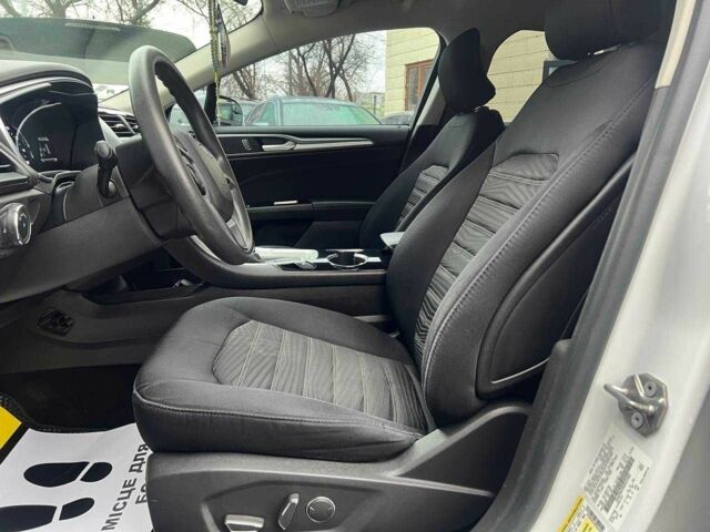 Білий Форд Фьюжен, об'ємом двигуна 2.5 л та пробігом 151 тис. км за 11200 $, фото 9 на Automoto.ua