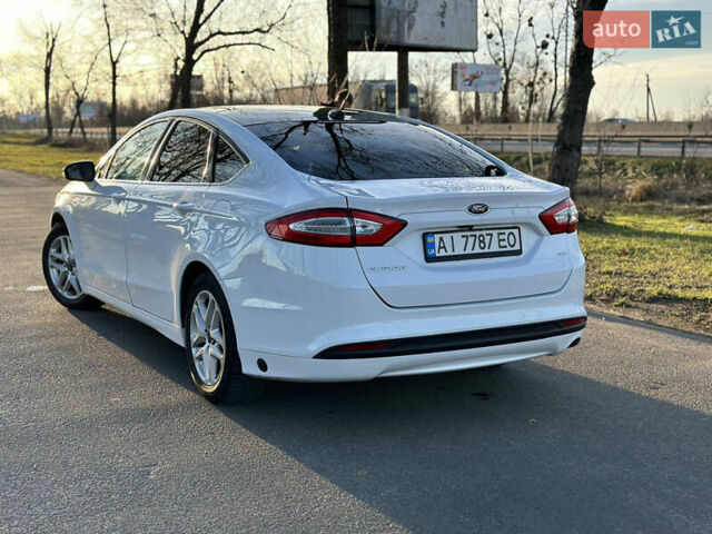 Білий Форд Фьюжен, об'ємом двигуна 2.49 л та пробігом 182 тис. км за 9900 $, фото 4 на Automoto.ua