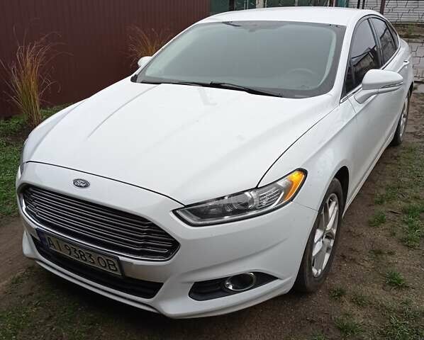 Білий Форд Фьюжен, об'ємом двигуна 2.49 л та пробігом 167 тис. км за 10900 $, фото 2 на Automoto.ua