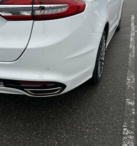 Білий Форд Фьюжен, об'ємом двигуна 2 л та пробігом 126 тис. км за 12000 $, фото 8 на Automoto.ua