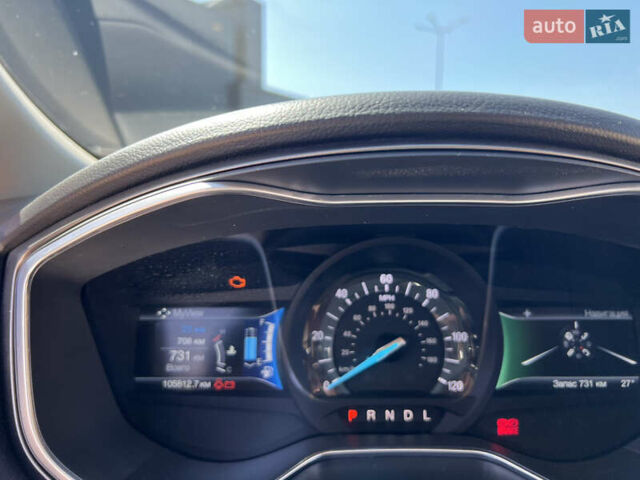 Білий Форд Фьюжен, об'ємом двигуна 2 л та пробігом 105 тис. км за 16800 $, фото 6 на Automoto.ua