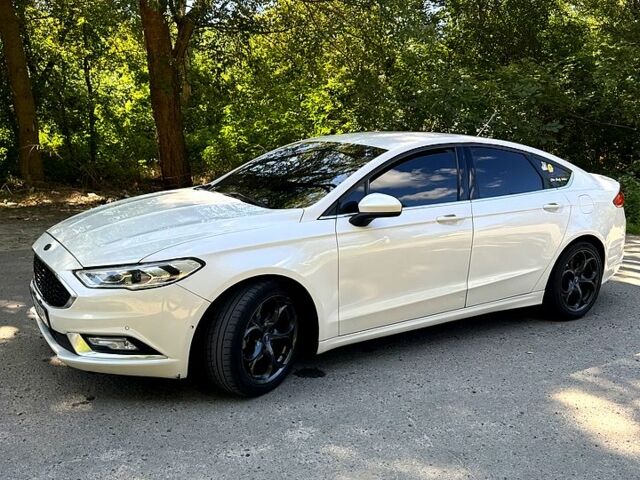 Белый Форд Фьюжн, объемом двигателя 2.5 л и пробегом 190 тыс. км за 12500 $, фото 1 на Automoto.ua