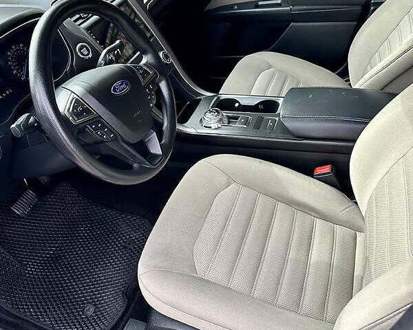 Белый Форд Фьюжн, объемом двигателя 2.49 л и пробегом 95 тыс. км за 12000 $, фото 6 на Automoto.ua