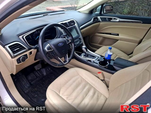 Білий Форд Фьюжен, об'ємом двигуна 1.5 л та пробігом 160 тис. км за 12000 $, фото 11 на Automoto.ua