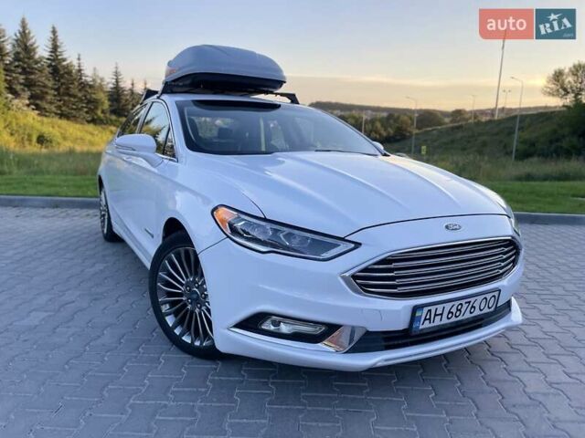Белый Форд Фьюжн, объемом двигателя 2 л и пробегом 153 тыс. км за 13399 $, фото 2 на Automoto.ua