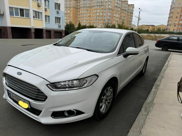 Білий Форд Фьюжен, об'ємом двигуна 2.5 л та пробігом 190 тис. км за 9800 $, фото 4 на Automoto.ua