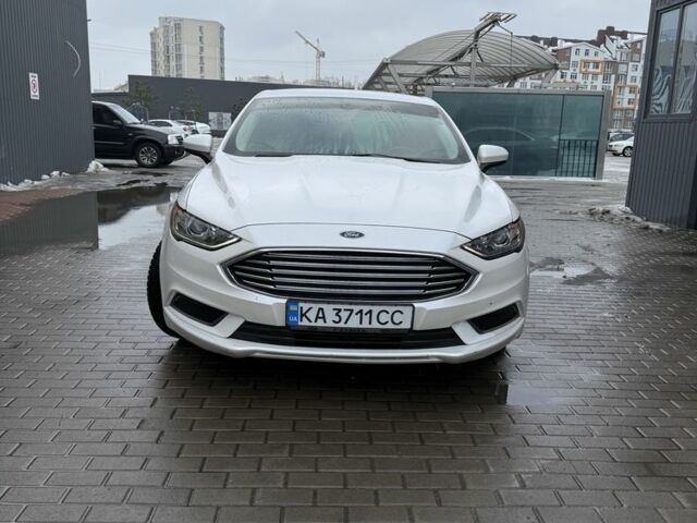 Білий Форд Фьюжен, об'ємом двигуна 2.5 л та пробігом 190 тис. км за 9200 $, фото 1 на Automoto.ua