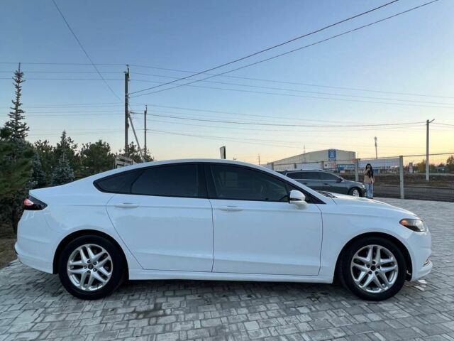 Білий Форд Фьюжен, об'ємом двигуна 0 л та пробігом 245 тис. км за 9199 $, фото 2 на Automoto.ua