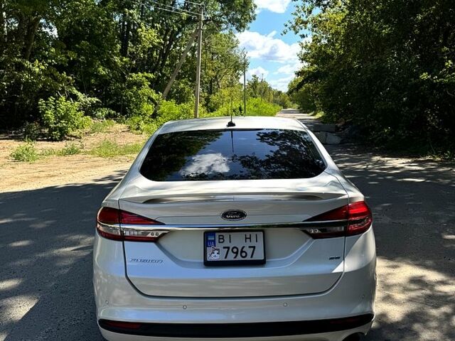 Белый Форд Фьюжн, объемом двигателя 2.5 л и пробегом 190 тыс. км за 12500 $, фото 3 на Automoto.ua