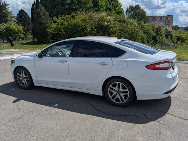 Білий Форд Фьюжен, об'ємом двигуна 2.5 л та пробігом 195 тис. км за 8400 $, фото 7 на Automoto.ua