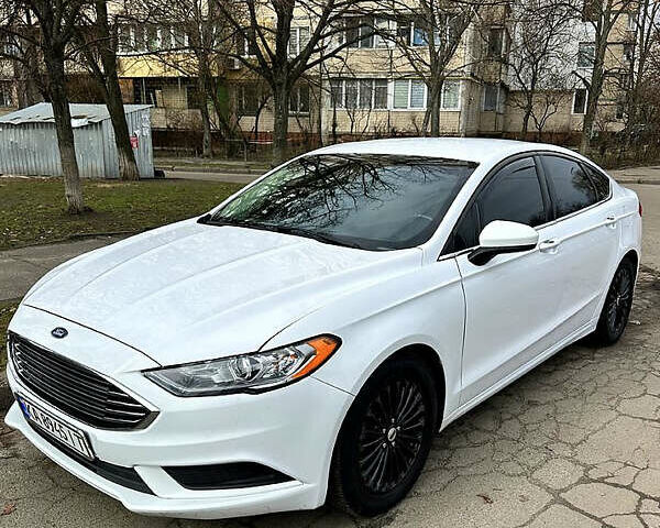 Белый Форд Фьюжн, объемом двигателя 2.49 л и пробегом 95 тыс. км за 12000 $, фото 9 на Automoto.ua