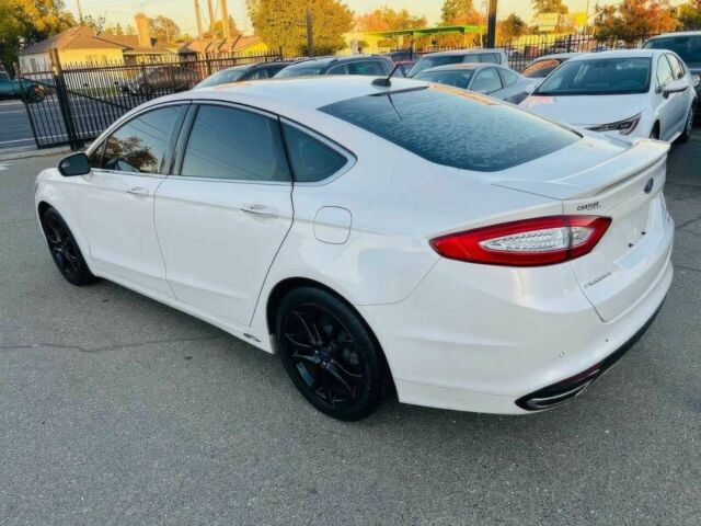 Білий Форд Фьюжен, об'ємом двигуна 2 л та пробігом 78 тис. км за 8800 $, фото 7 на Automoto.ua