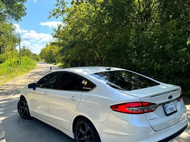 Белый Форд Фьюжн, объемом двигателя 2.5 л и пробегом 190 тыс. км за 12500 $, фото 12 на Automoto.ua