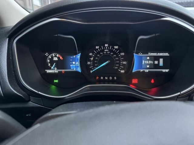 Белый Форд Фьюжн, объемом двигателя 2 л и пробегом 236 тыс. км за 13499 $, фото 14 на Automoto.ua