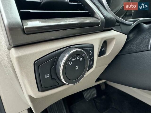 Белый Форд Фьюжн, объемом двигателя 2 л и пробегом 260 тыс. км за 13400 $, фото 16 на Automoto.ua