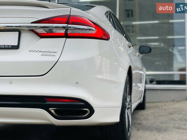 Белый Форд Фьюжн, объемом двигателя 2 л и пробегом 141 тыс. км за 12500 $, фото 18 на Automoto.ua