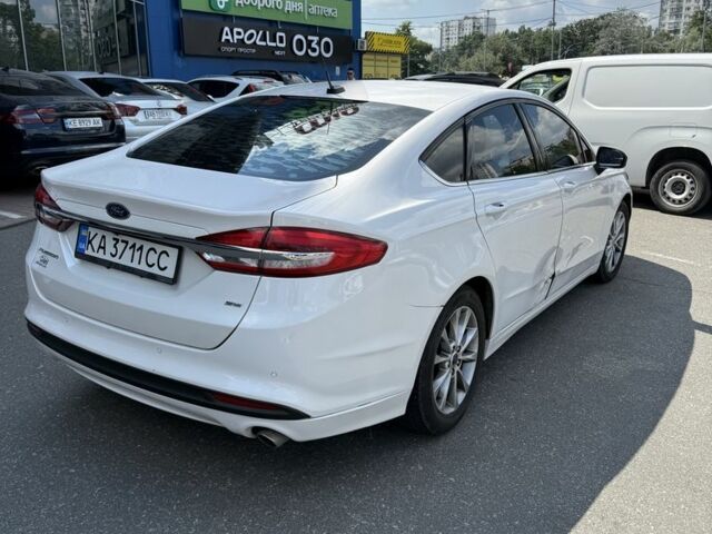 Білий Форд Фьюжен, об'ємом двигуна 2.5 л та пробігом 180 тис. км за 9400 $, фото 4 на Automoto.ua