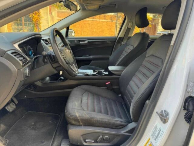 Білий Форд Фьюжен, об'ємом двигуна 2 л та пробігом 77 тис. км за 6200 $, фото 8 на Automoto.ua