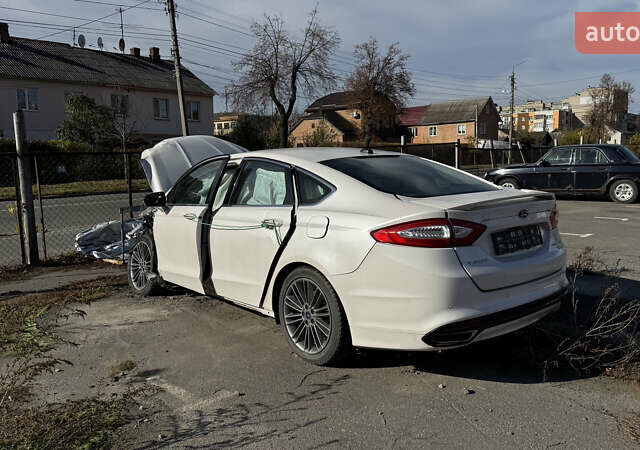 Форд Фьюжн 2016 в Виннице на Automoto.ua Белый Форд Фьюжн, объемом двигателя 2 л и пробегом 167 тыс. км за 4500 $, фото 4 на Automoto.ua