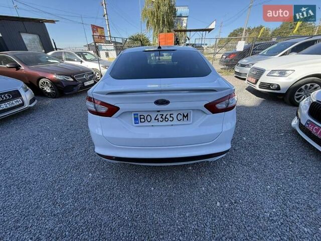 Белый Форд Фьюжн, объемом двигателя 2.49 л и пробегом 250 тыс. км за 8800 $, фото 3 на Automoto.ua