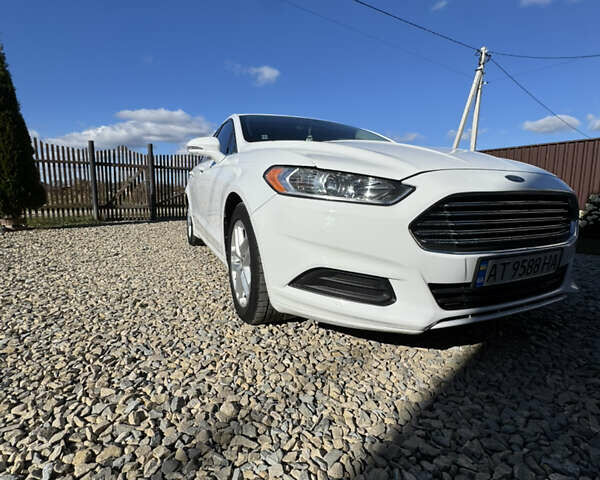 Білий Форд Фьюжен, об'ємом двигуна 2.5 л та пробігом 150 тис. км за 10700 $, фото 2 на Automoto.ua