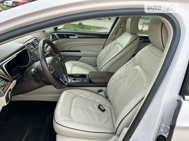 Белый Форд Фьюжн, объемом двигателя 2 л и пробегом 94 тыс. км за 17900 $, фото 6 на Automoto.ua