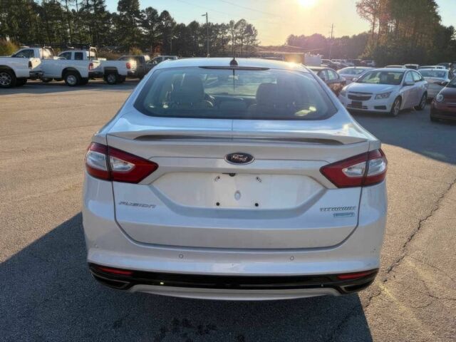 Белый Форд Фьюжн, объемом двигателя 2 л и пробегом 70 тыс. км за 9500 $, фото 6 на Automoto.ua