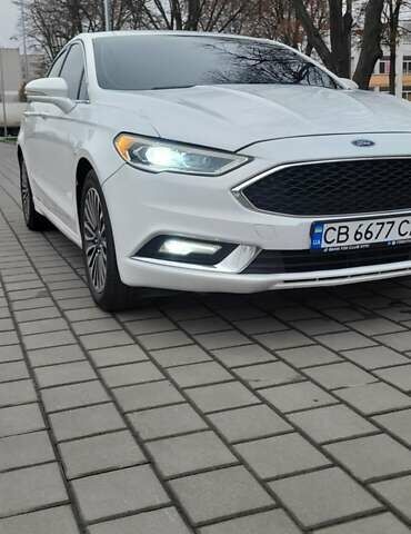 Белый Форд Фьюжн, объемом двигателя 2 л и пробегом 238 тыс. км за 11000 $, фото 3 на Automoto.ua