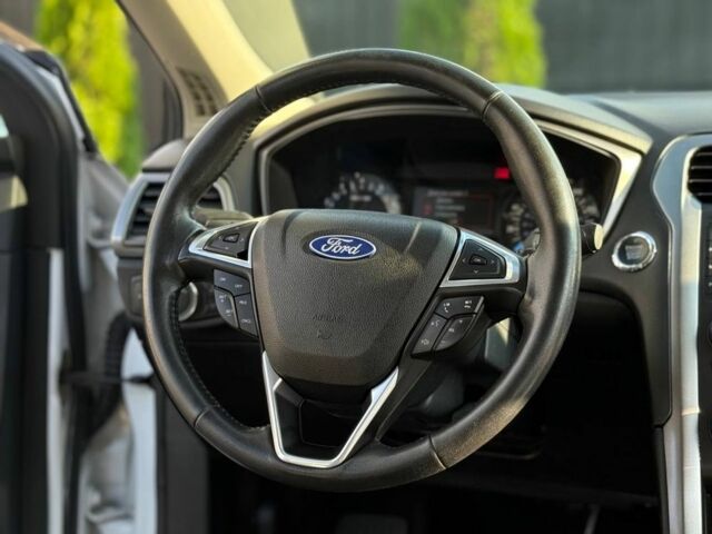 Белый Форд Фьюжн, объемом двигателя 1.5 л и пробегом 156 тыс. км за 11300 $, фото 15 на Automoto.ua