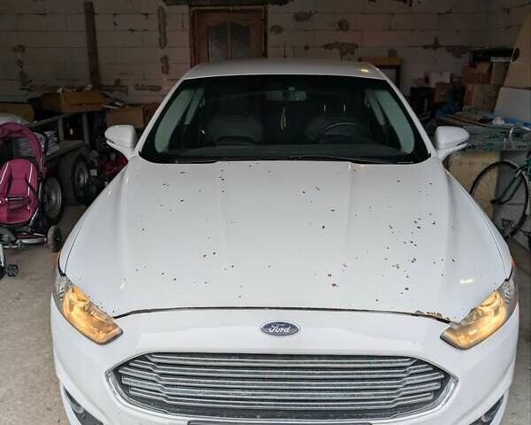 Белый Форд Фьюжн, объемом двигателя 1.5 л и пробегом 135 тыс. км за 8500 $, фото 6 на Automoto.ua