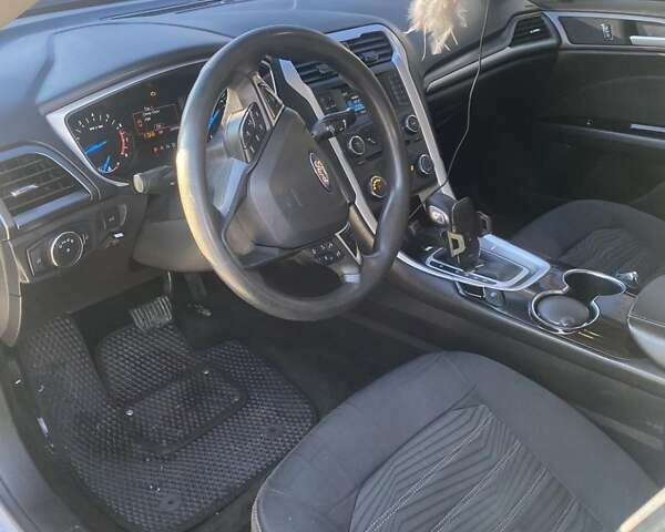 Білий Форд Фьюжен, об'ємом двигуна 2.5 л та пробігом 306 тис. км за 9600 $, фото 9 на Automoto.ua