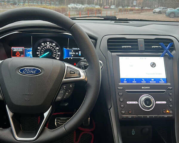 Білий Форд Фьюжен, об'ємом двигуна 2 л та пробігом 210 тис. км за 11000 $, фото 2 на Automoto.ua