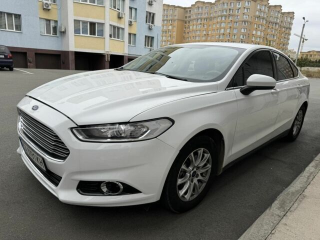 Білий Форд Фьюжен, об'ємом двигуна 2.5 л та пробігом 190 тис. км за 9800 $, фото 6 на Automoto.ua