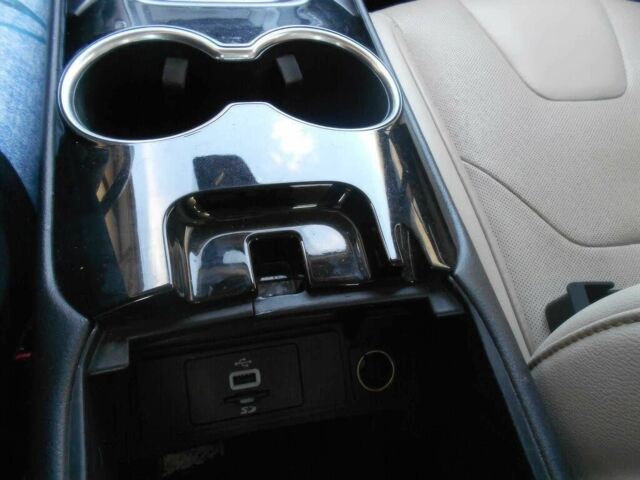 Білий Форд Фьюжен, об'ємом двигуна 2 л та пробігом 80 тис. км за 4800 $, фото 10 на Automoto.ua