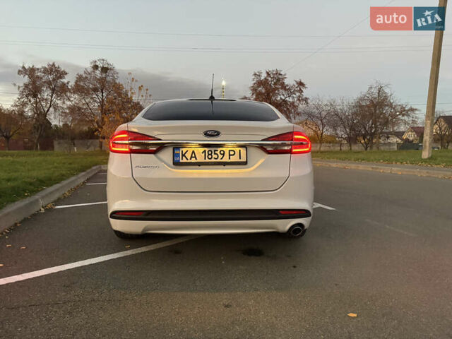 Белый Форд Фьюжн, объемом двигателя 2.49 л и пробегом 190 тыс. км за 11200 $, фото 12 на Automoto.ua
