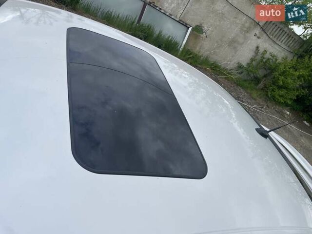 Белый Форд Фьюжн, объемом двигателя 2 л и пробегом 233 тыс. км за 12500 $, фото 32 на Automoto.ua