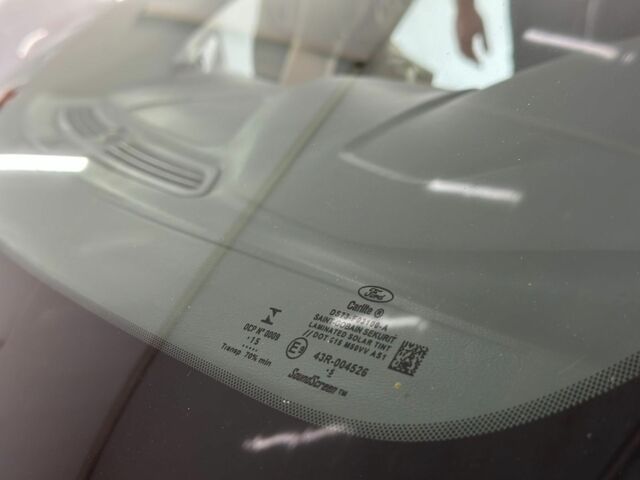 Белый Форд Фьюжн, объемом двигателя 2.5 л и пробегом 180 тыс. км за 9800 $, фото 3 на Automoto.ua