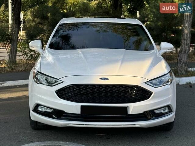 Белый Форд Фьюжн, объемом двигателя 2 л и пробегом 84 тыс. км за 10600 $, фото 3 на Automoto.ua