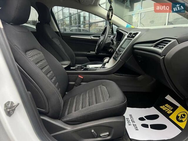 Білий Форд Фьюжен, об'ємом двигуна 2.49 л та пробігом 151 тис. км за 11200 $, фото 19 на Automoto.ua