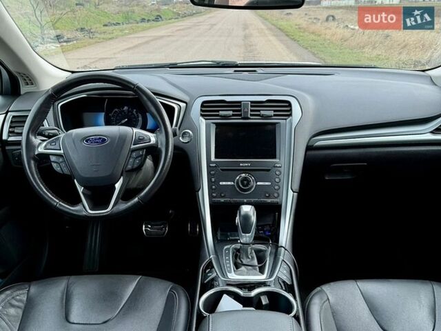 Белый Форд Фьюжн, объемом двигателя 2 л и пробегом 128 тыс. км за 12500 $, фото 6 на Automoto.ua