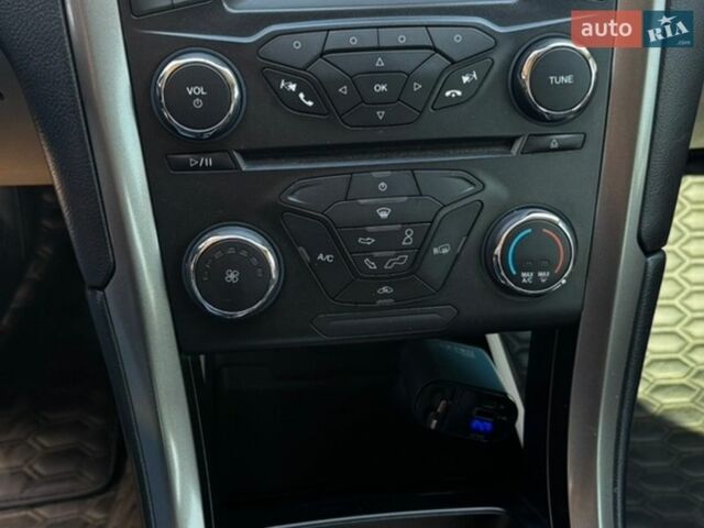 Білий Форд Фьюжен, об'ємом двигуна 2.5 л та пробігом 89 тис. км за 11900 $, фото 14 на Automoto.ua
