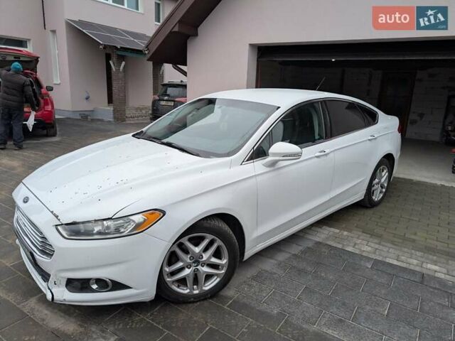 Белый Форд Фьюжн, объемом двигателя 1.5 л и пробегом 135 тыс. км за 8500 $, фото 2 на Automoto.ua